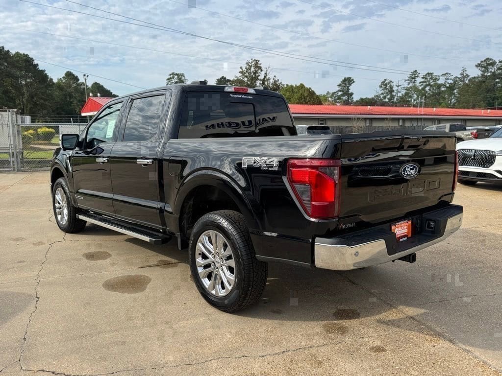 New 2025 Ford F-150 XLT Truck SuperCrew Cab