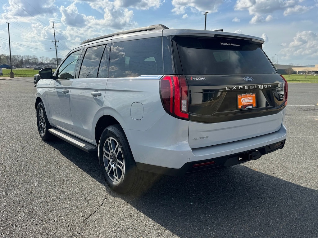 New 2026 Ford Expedition Active SUV