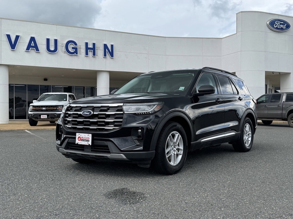 Used 2025 Ford Explorer Active SUV