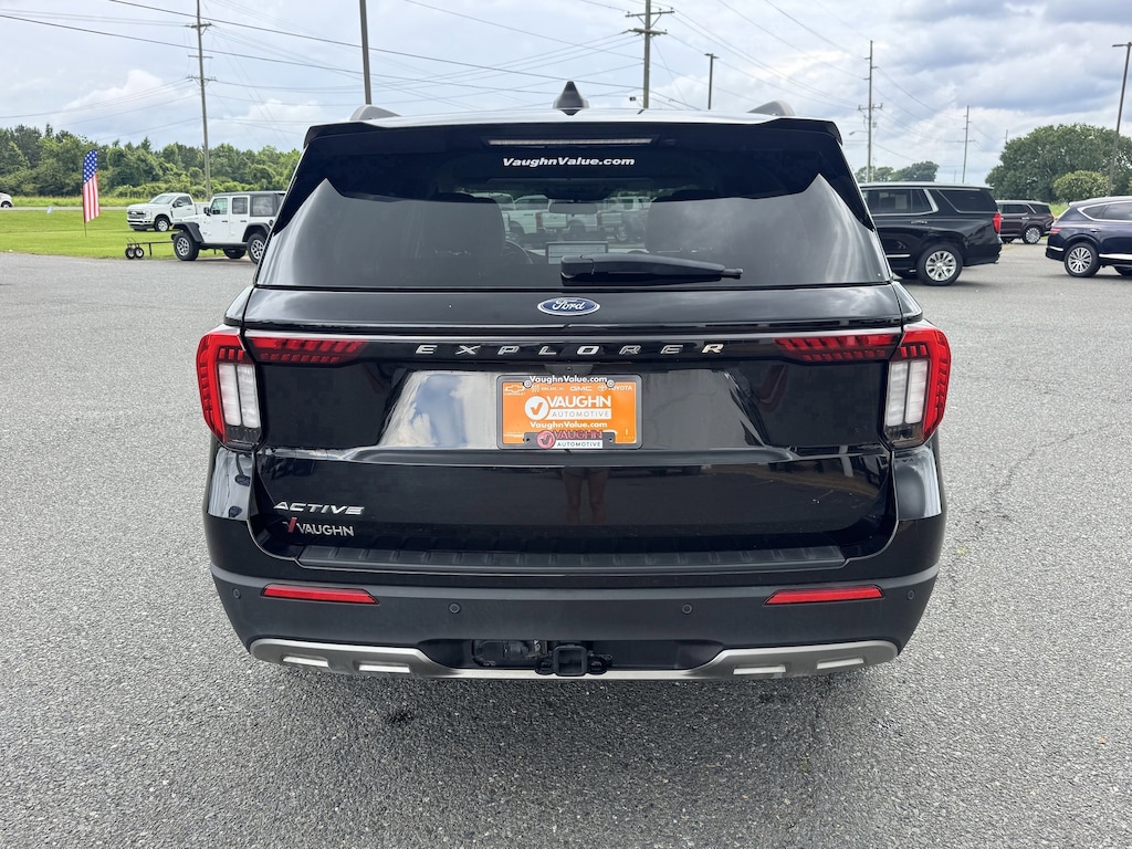 Used 2025 Ford Explorer Active SUV