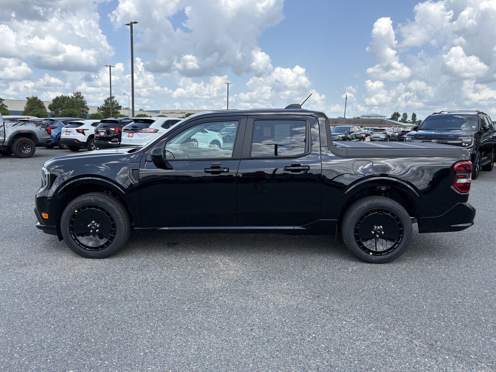 New 2026 Ford Maverick Lobo Standard Truck SuperCrew