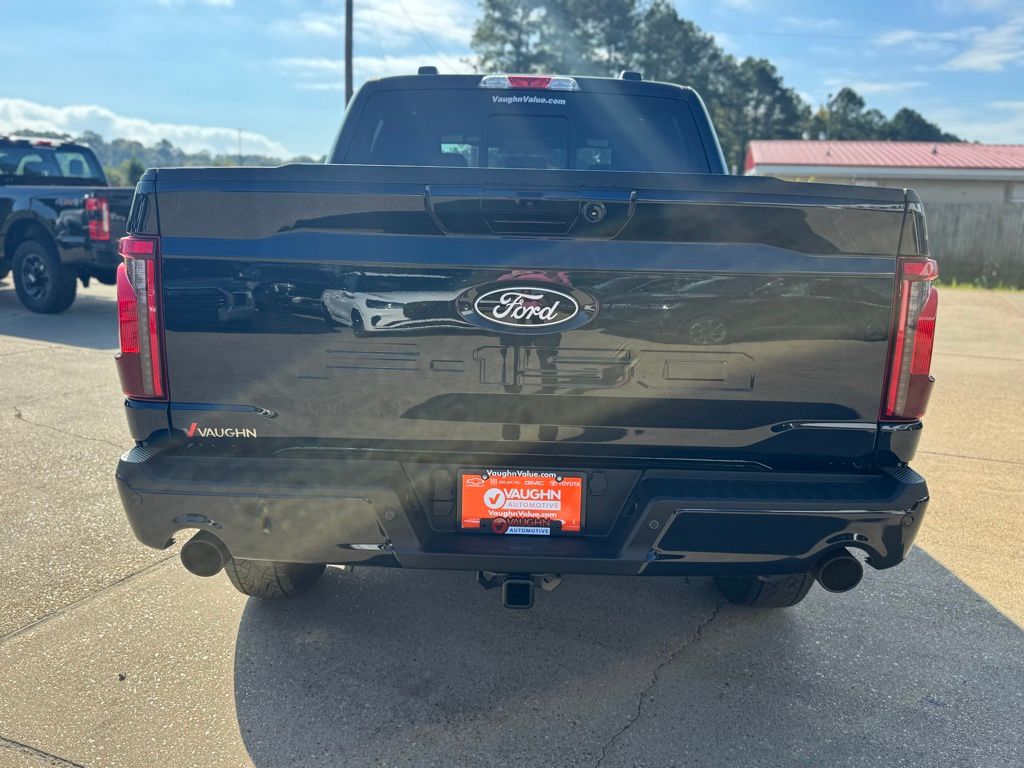 2025 Ford F-150 XLT photo 4