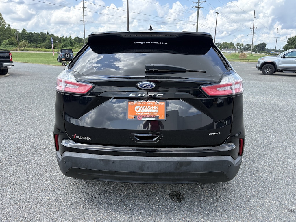 Used 2022 Ford Edge SE SUV