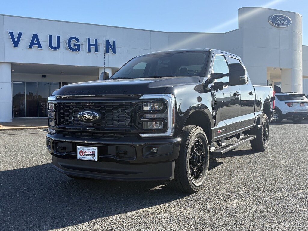 New 2026 Ford F-250 XLT Truck Crew Cab