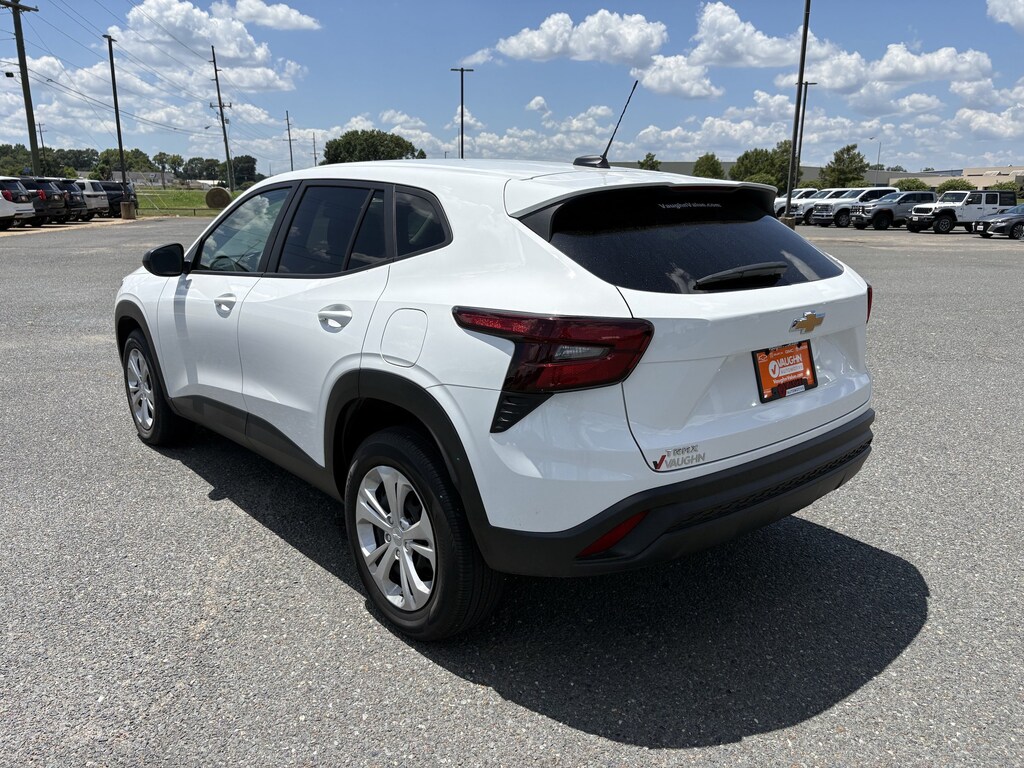 Used 2025 Chevrolet Trax LS SUV
