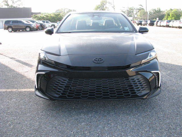 2025 Toyota Camry SE photo 2