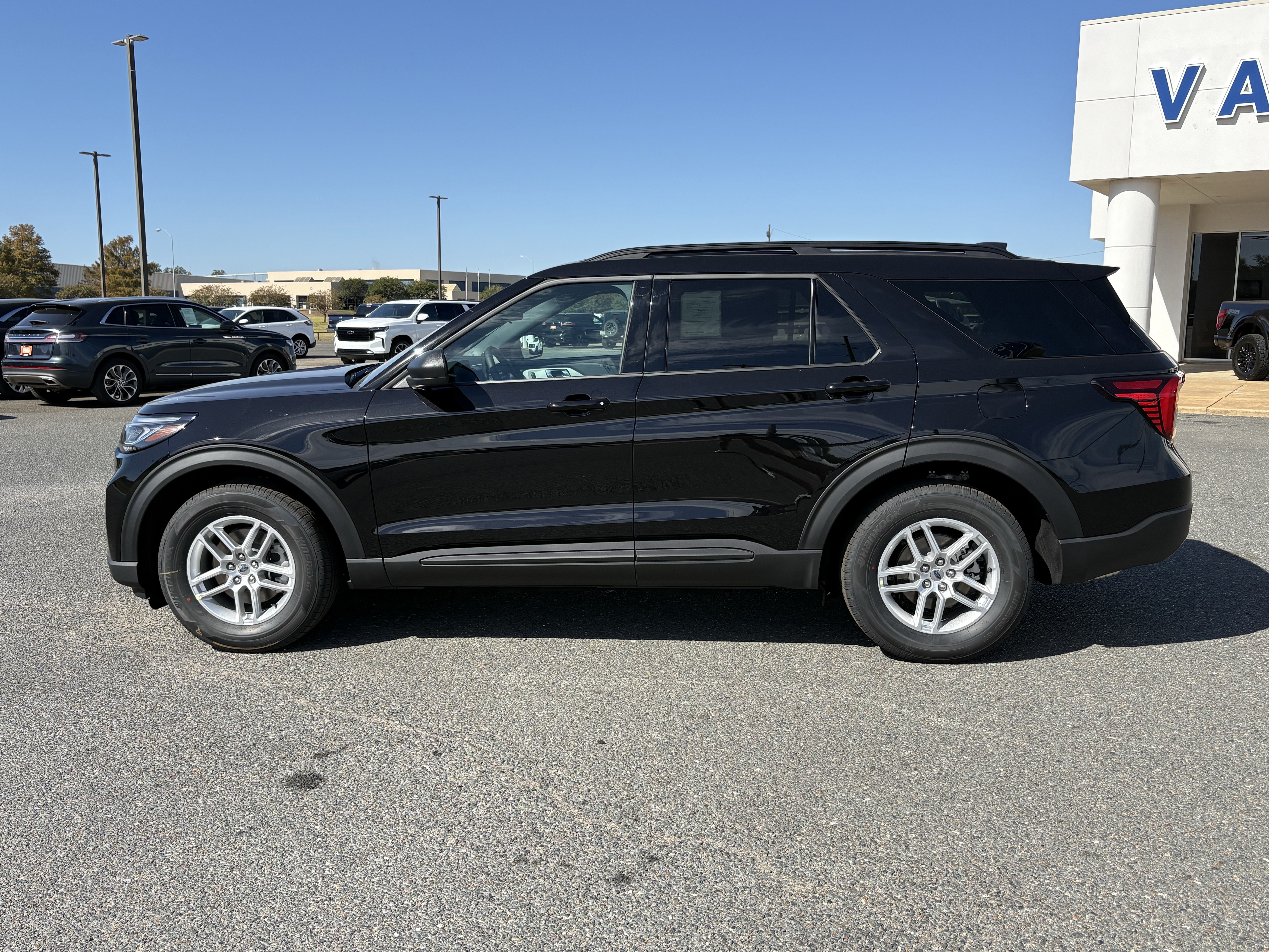New 2027 Ford Explorer Active SUV