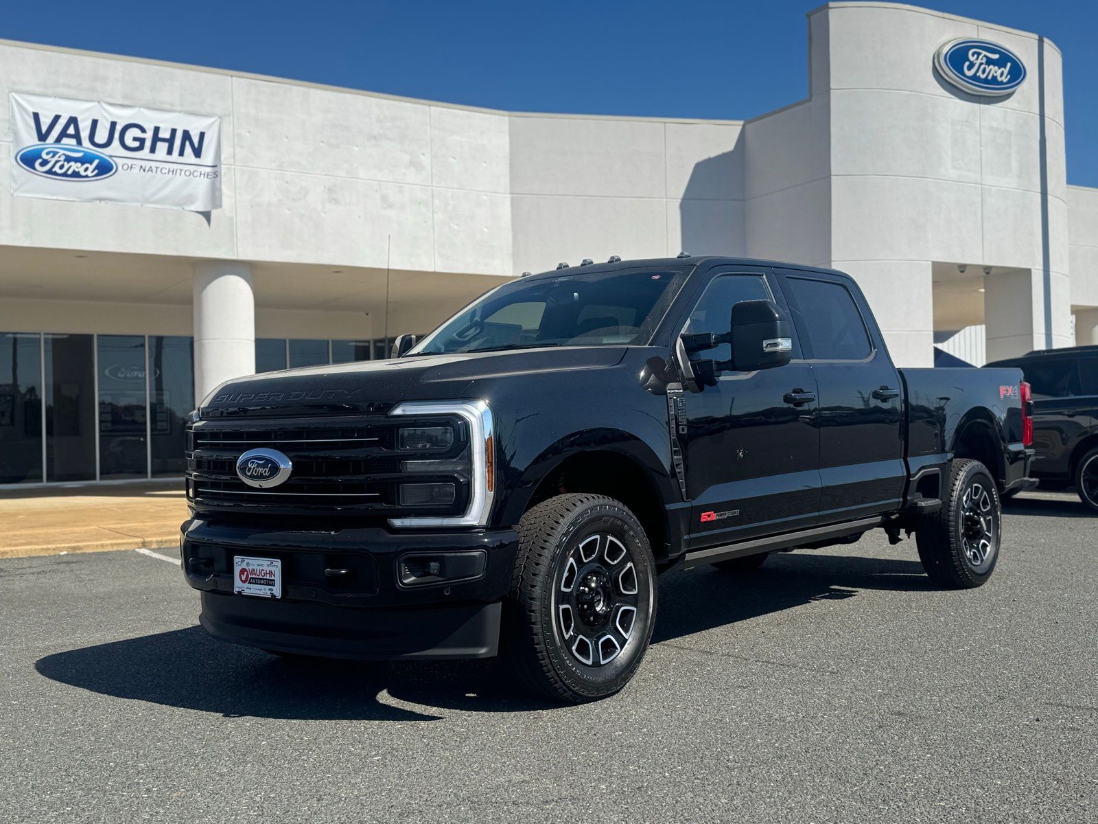 2026 Ford F-250 Super Duty Platinum's photo
