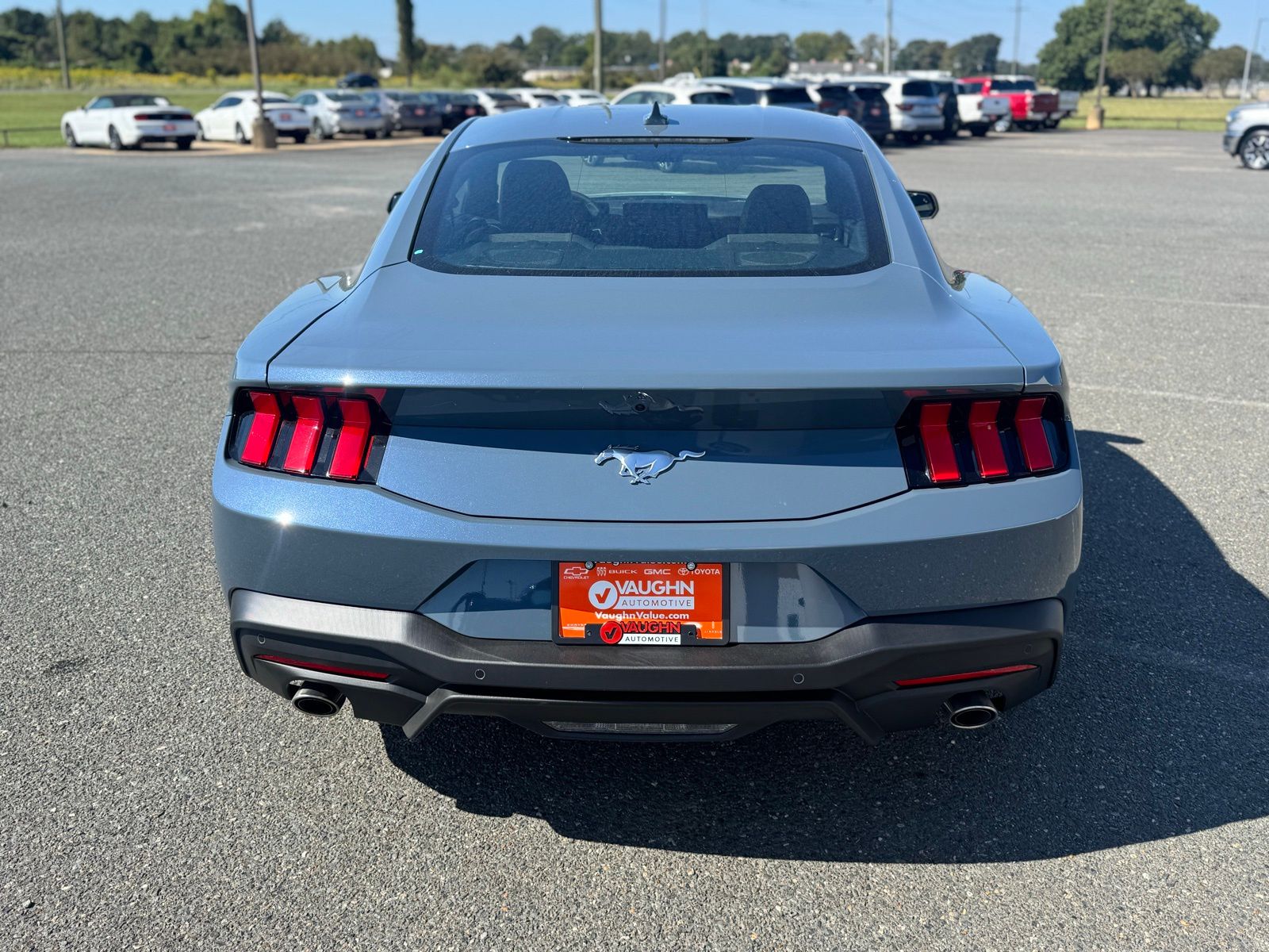 2025 Ford Mustang EcoBoost photo 4