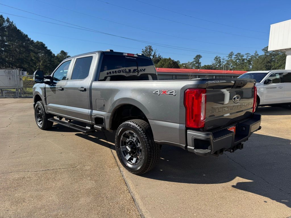 2026 Ford F-250 photo 3