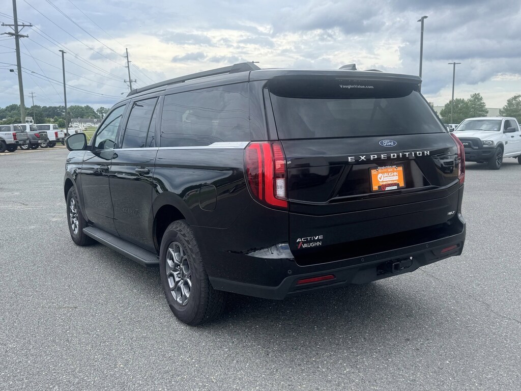 Used 2025 Ford Expedition Max Active SUV