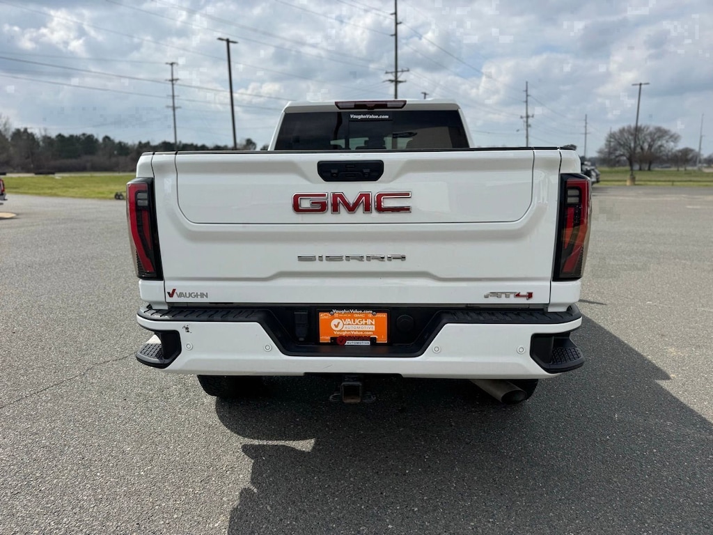 Used 2024 GMC Sierra 2500HD AT4 Truck