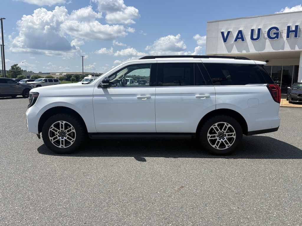 Used 2025 Ford Expedition Active SUV
