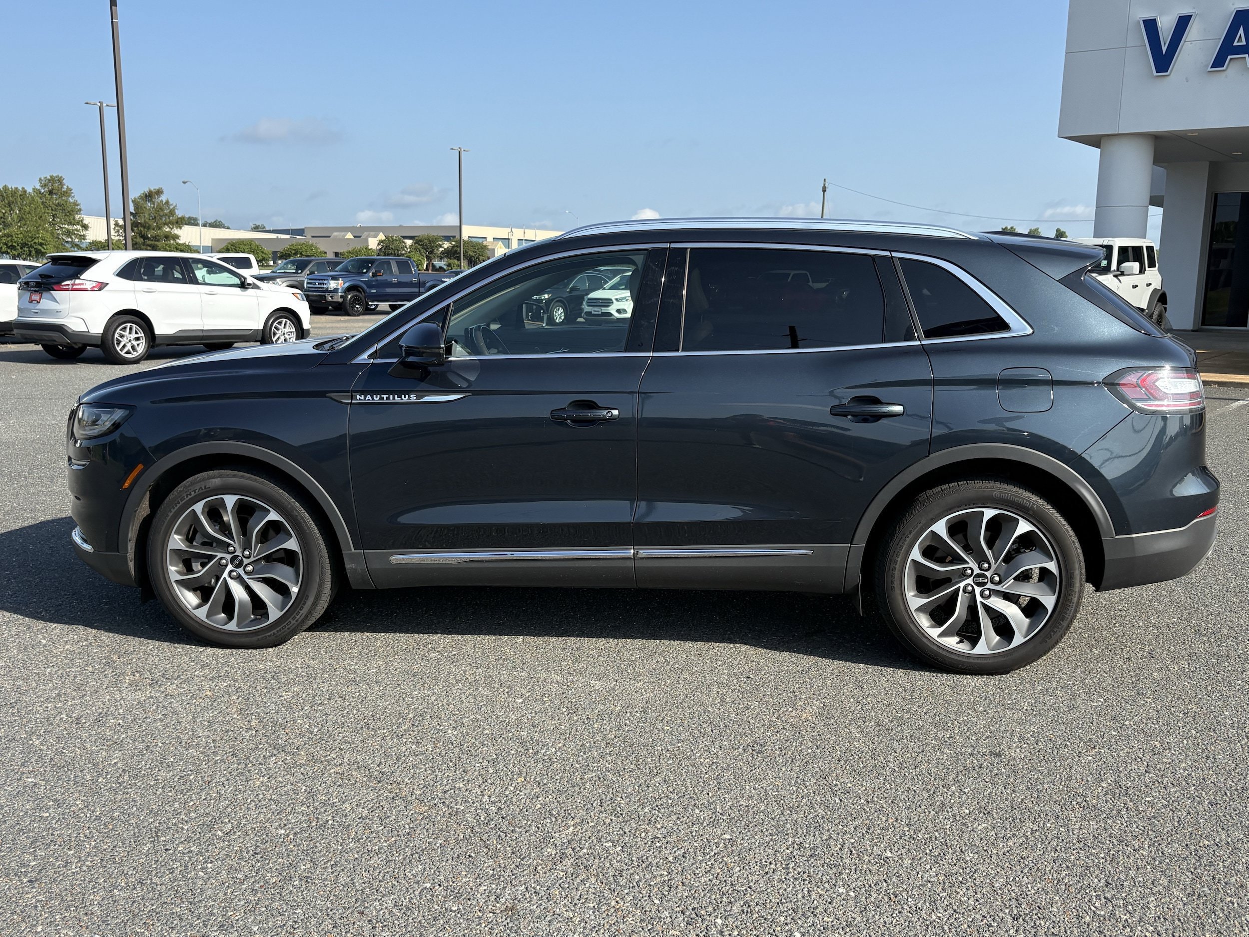Used 2023 Lincoln Nautilus Reserve SUV