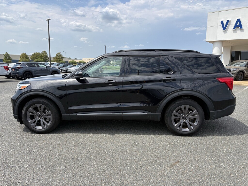 Used 2024 Ford Explorer XLT SUV