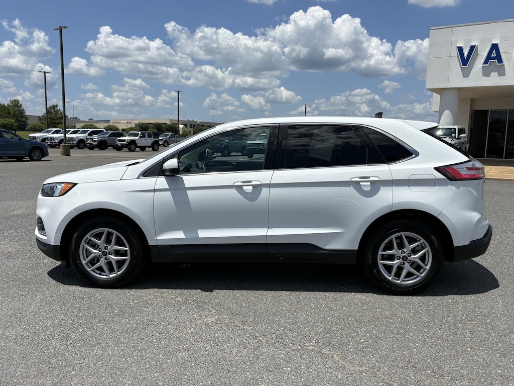 Used 2024 Ford Edge SEL SUV