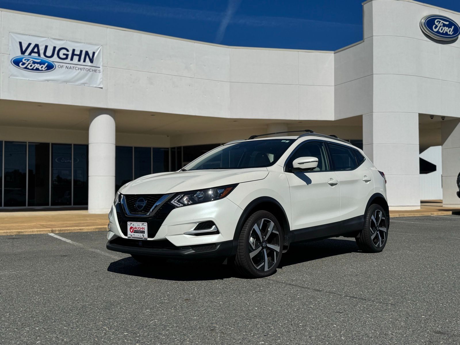 2022 Nissan Rogue Sport SL's photo