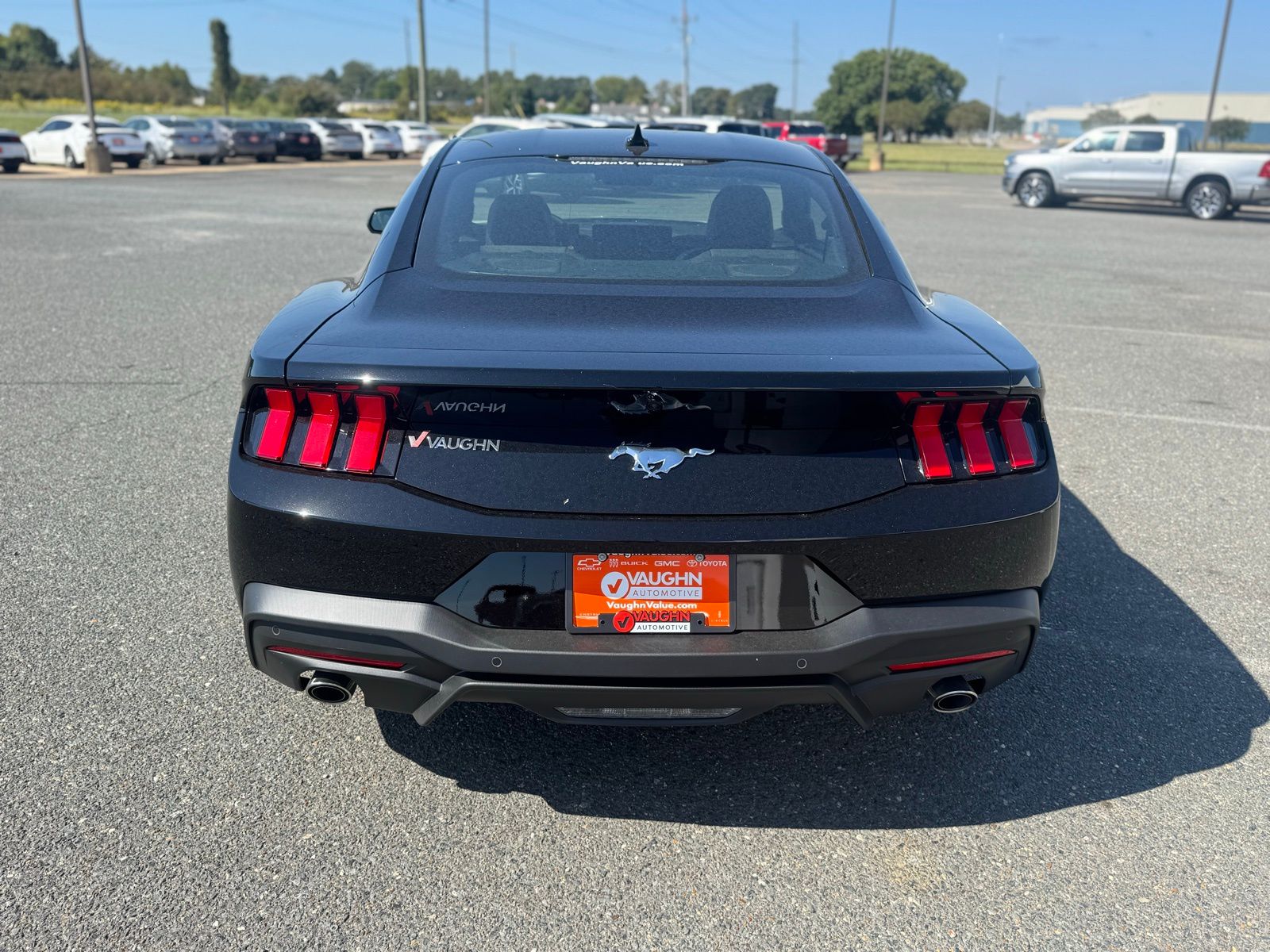 2025 Ford Mustang EcoBoost photo 4