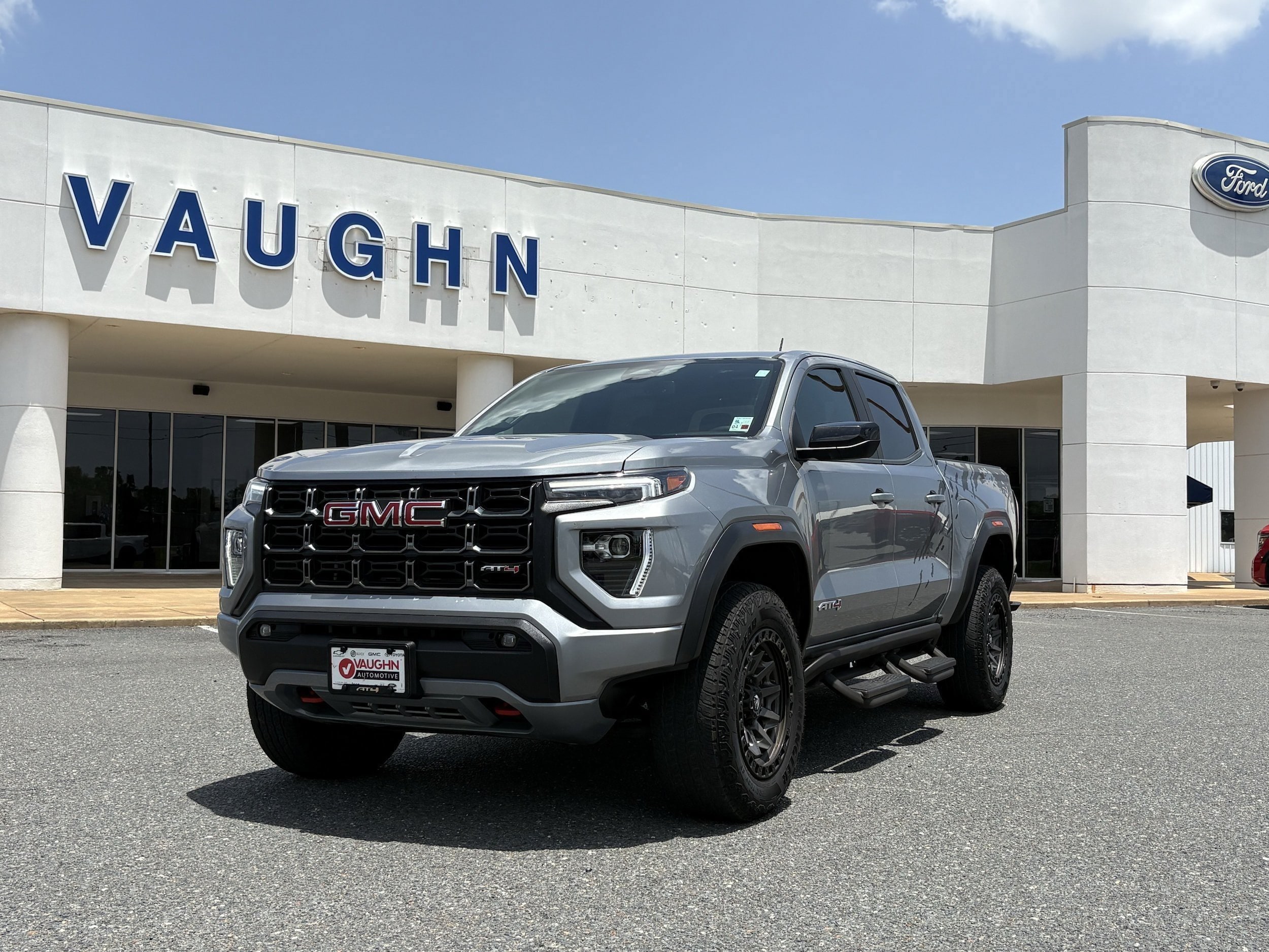 2024 GMC Canyon AT4