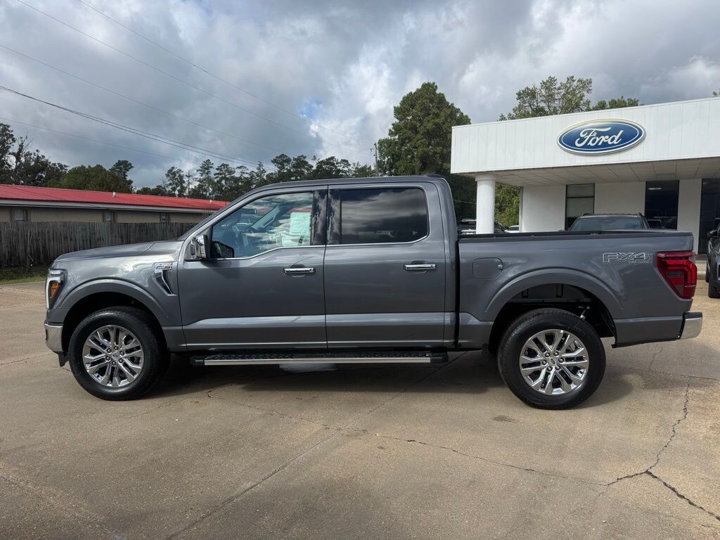 New 2025 Ford F-150 Lariat Truck