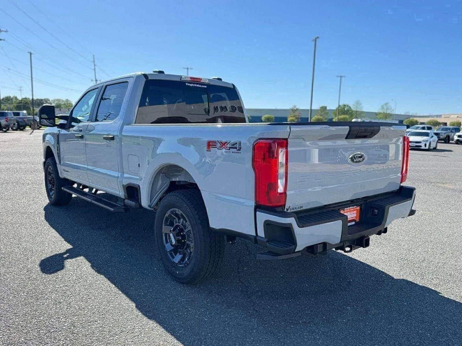 2026 Ford F-250 Super Duty XL - Photo 3