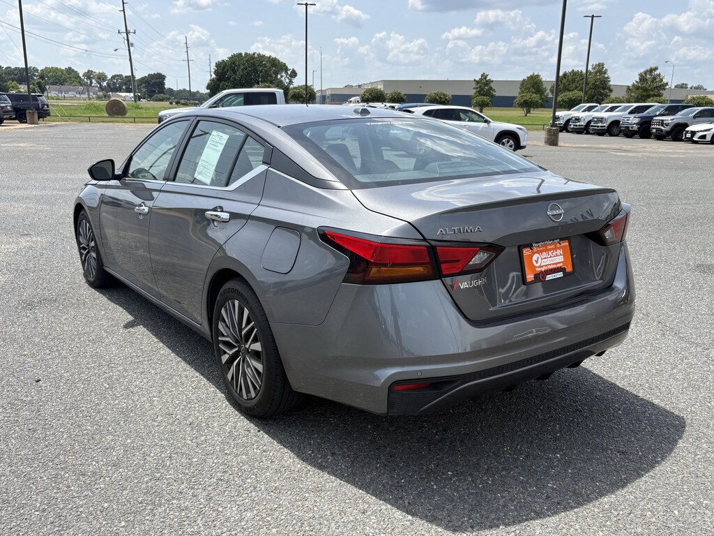 Used 2025 Nissan Altima SV