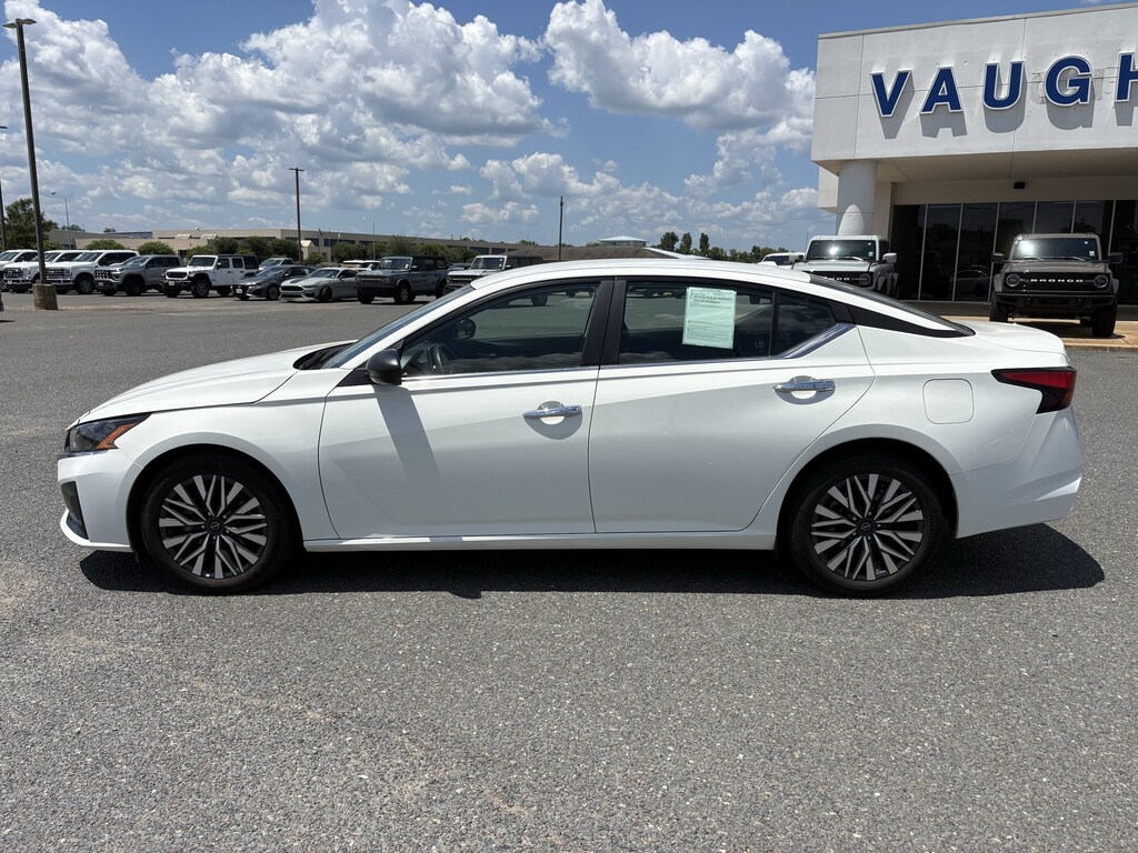 Used 2025 Nissan Altima SV