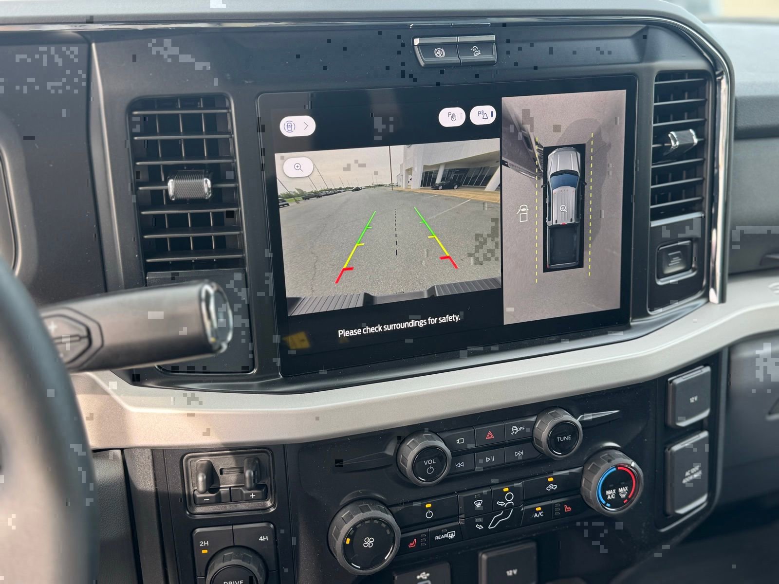 2026 Ford F-250 Super Duty XLT - Photo 13