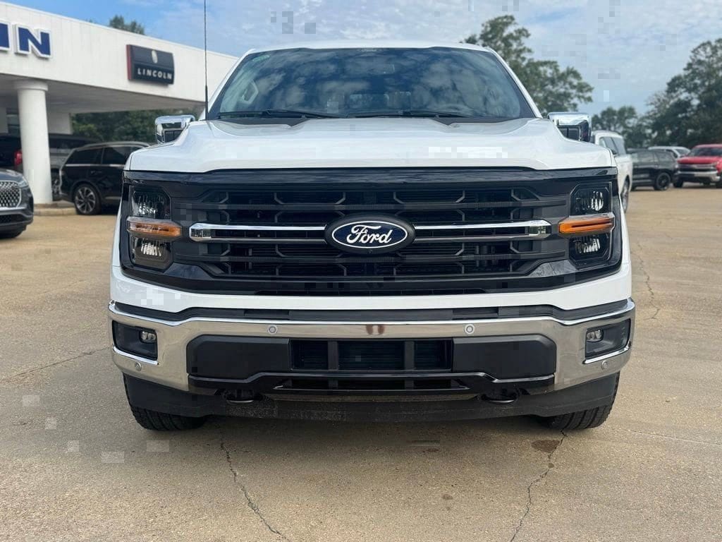 2025 Ford F-150 XLT - Photo 7