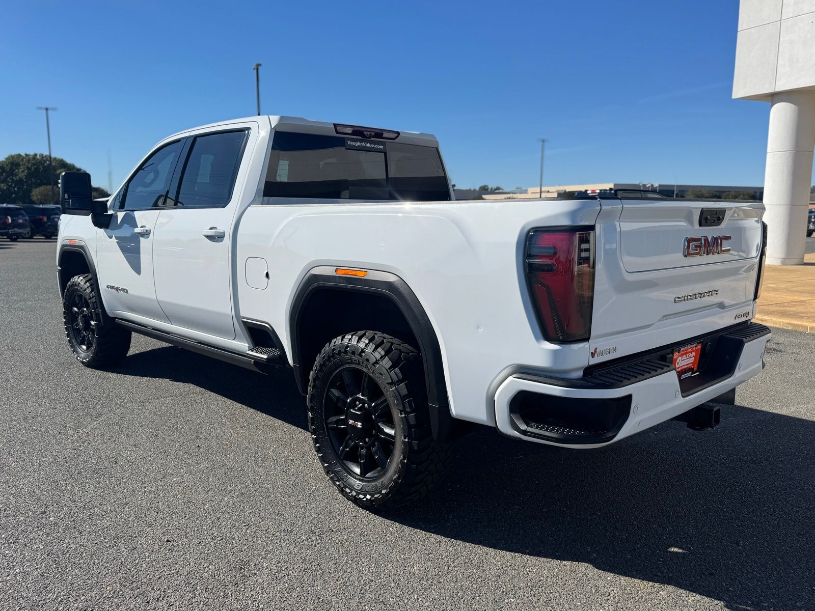 2024 Gmc Sierra HD AT4 photo 2