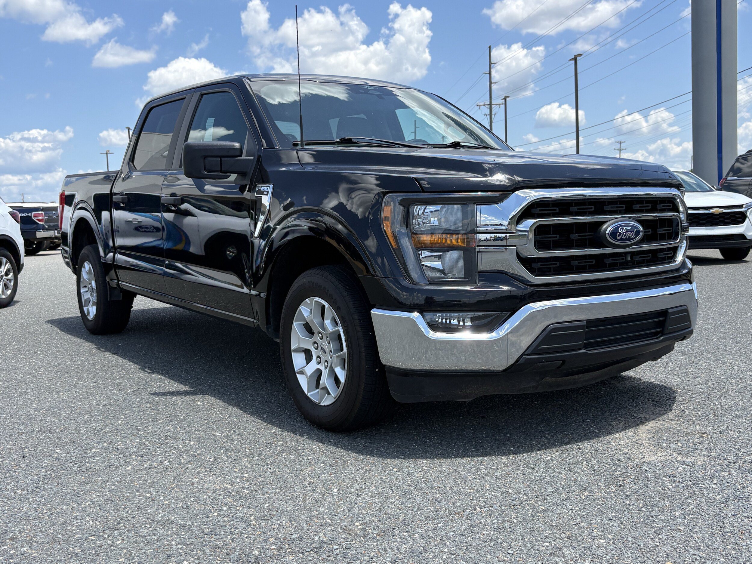 2023 Ford F-150 XLT - Photo 6