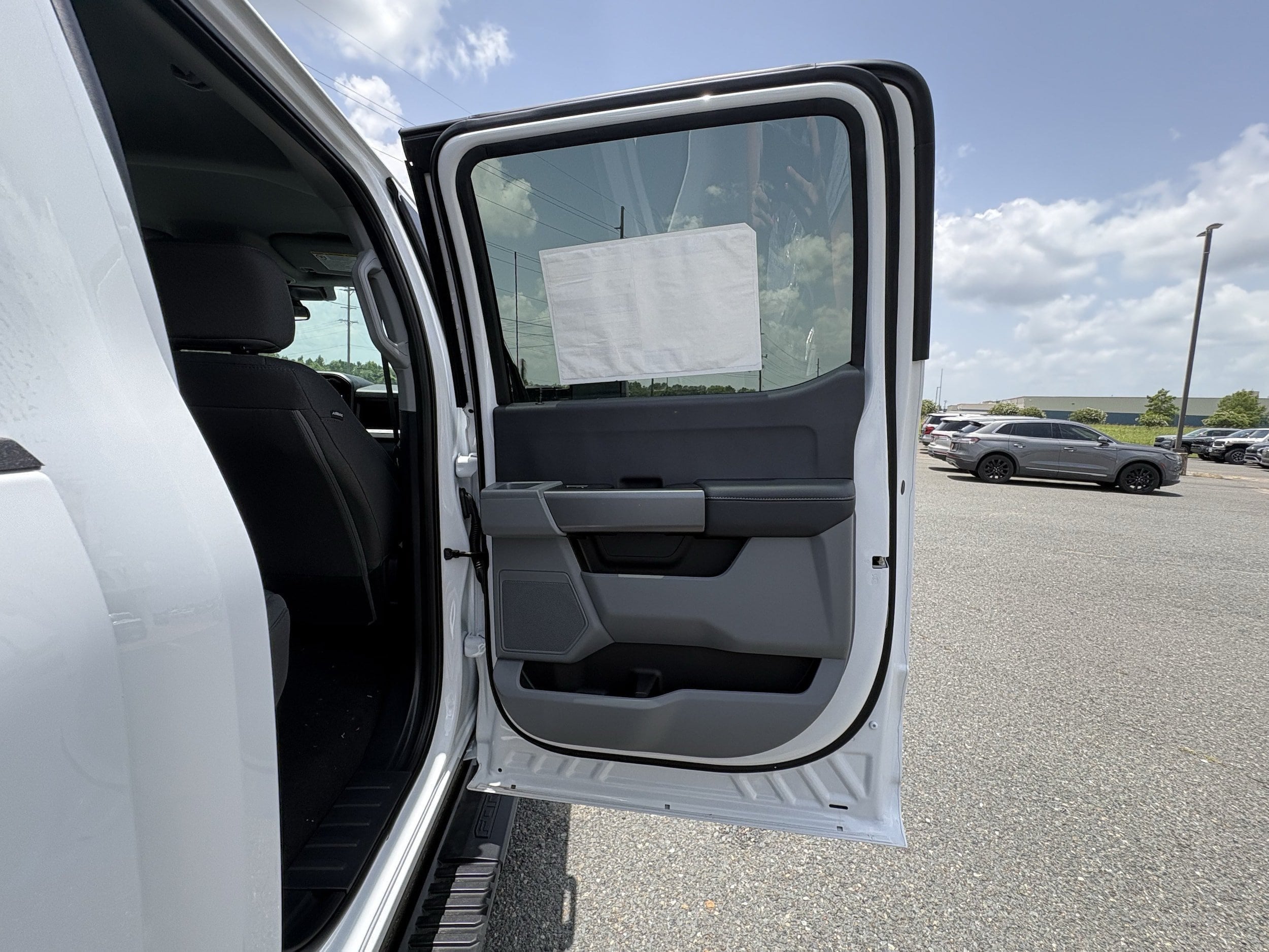 2026 Ford F-250 Super Duty XL - Photo 17