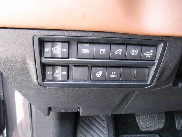 2024 Toyota Tundra 1794 Edition - Photo 17