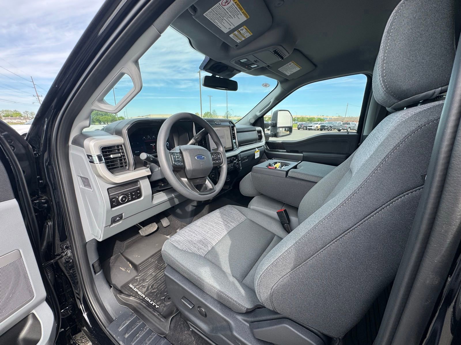 2026 Ford F-250 Super Duty XLT - Photo 10