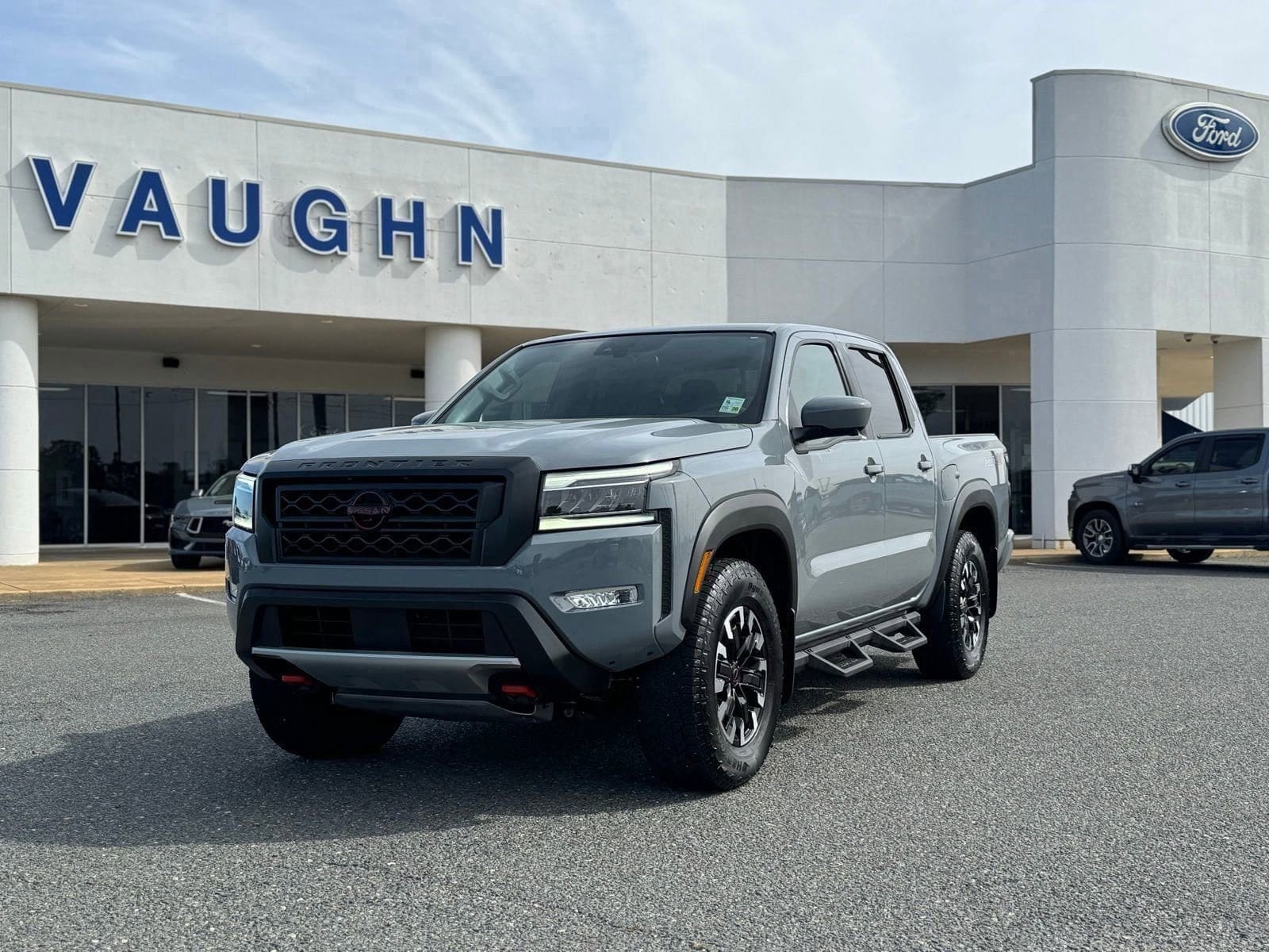 2023 Nissan Frontier PRO-4X Crew Cab 4X4's photo