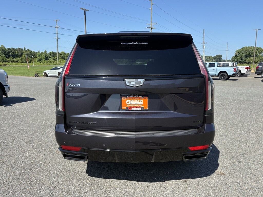 Used 2023 Cadillac Escalade 4WD Sport Platinum SUV