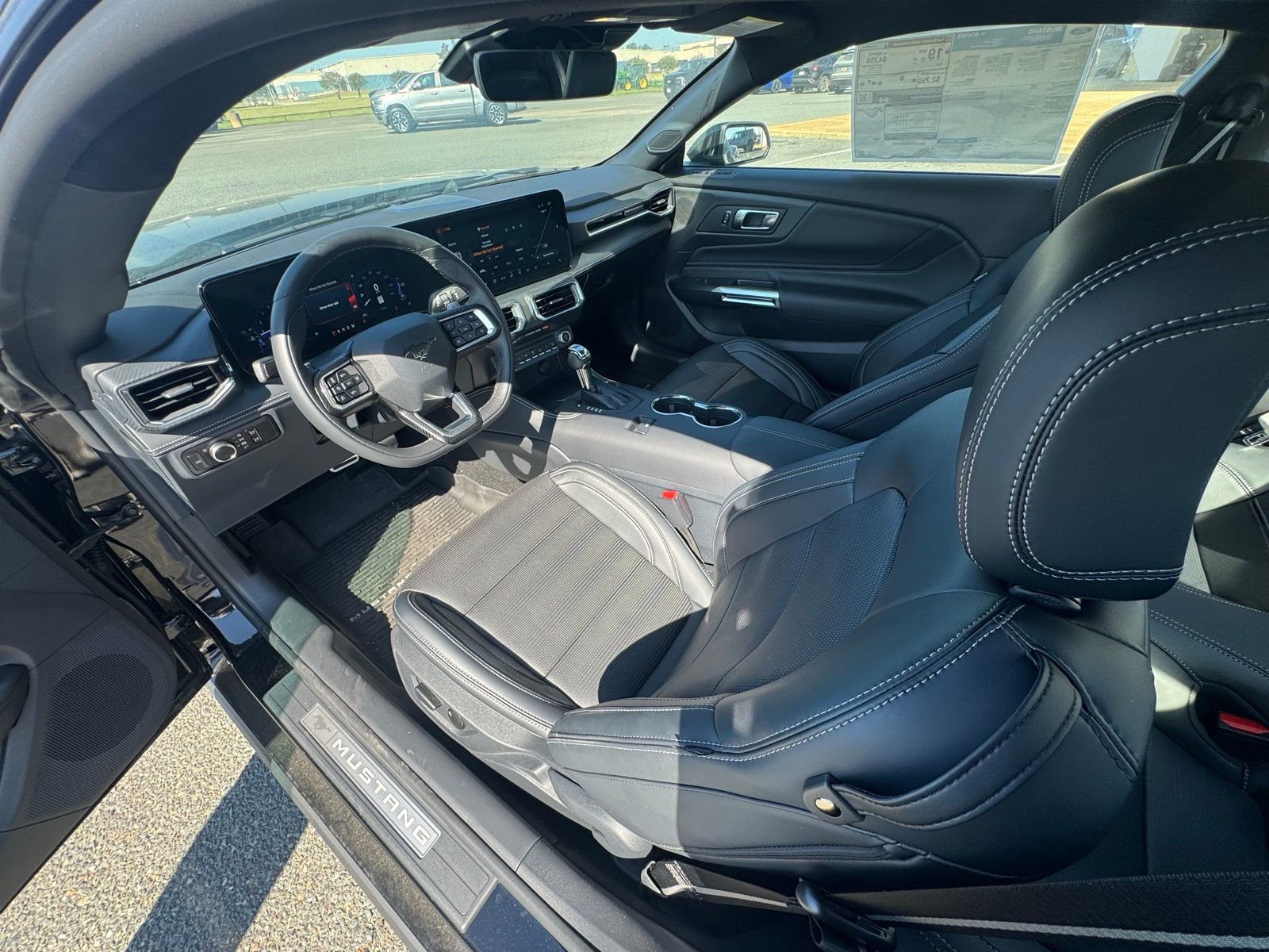 2025 Ford Mustang GT Premium Fastback - Photo 10