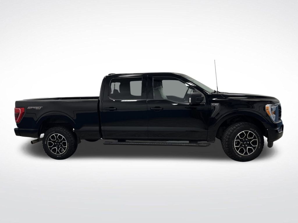 2023 Ford F-150 XLT photo 2