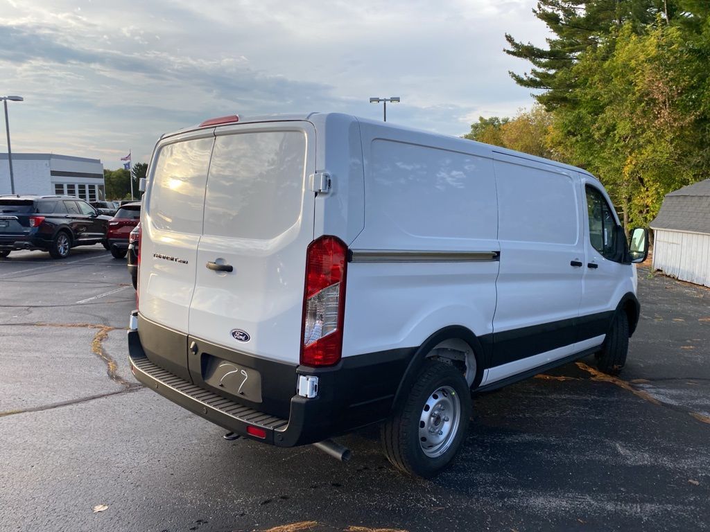2026 Ford Transit photo 3