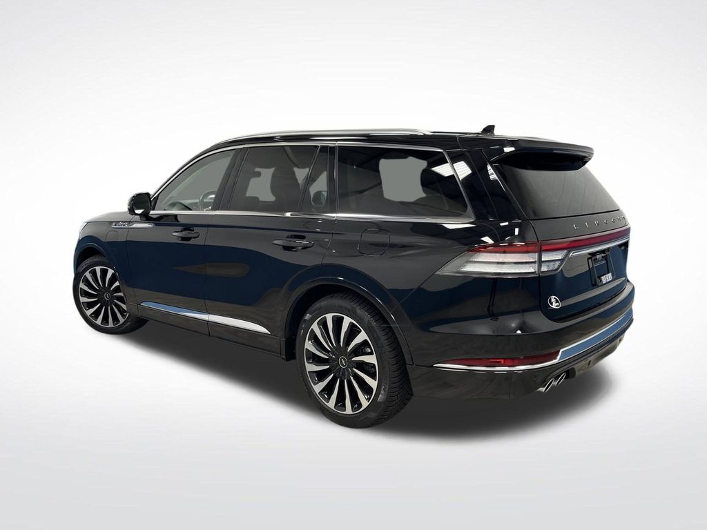 2023 Lincoln Aviator Black Label Grand Touring photo 3