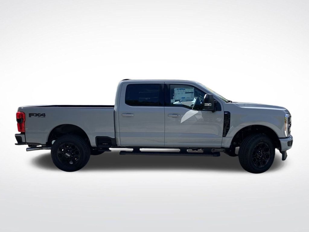 2026 Ford F-250 XLT photo 2
