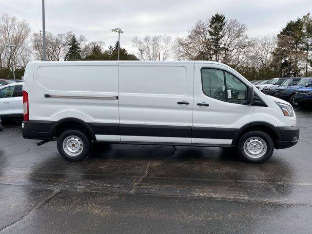 2025 Ford Transit photo 3
