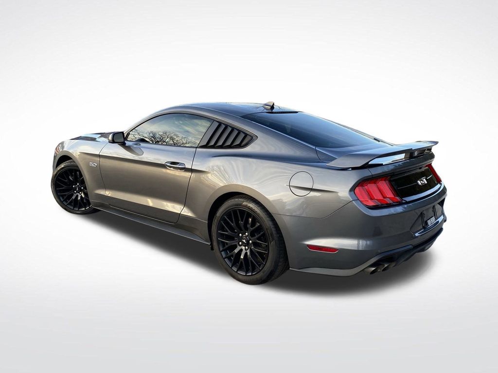 2022 Ford Mustang GT Premium photo 3