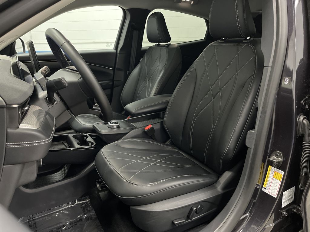 2022 Ford Mustang Mach-E California Route 1 photo 2