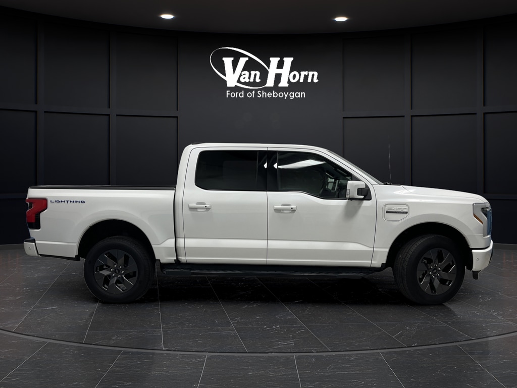 Used 2022 Ford F-150 Lightning Lariat Truck
