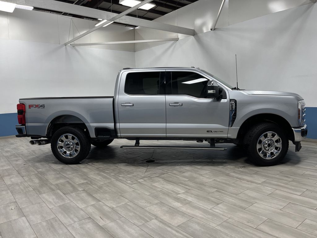 2024 Ford F-250 photo 2