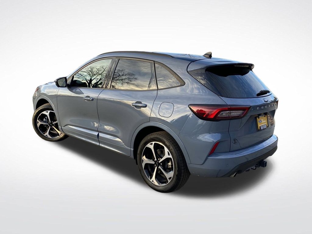 2025 Ford Escape Hybrid ST-Line Elite photo 3
