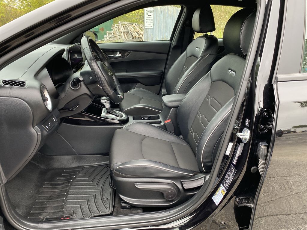 2022 Kia Forte GT-Line photo 4