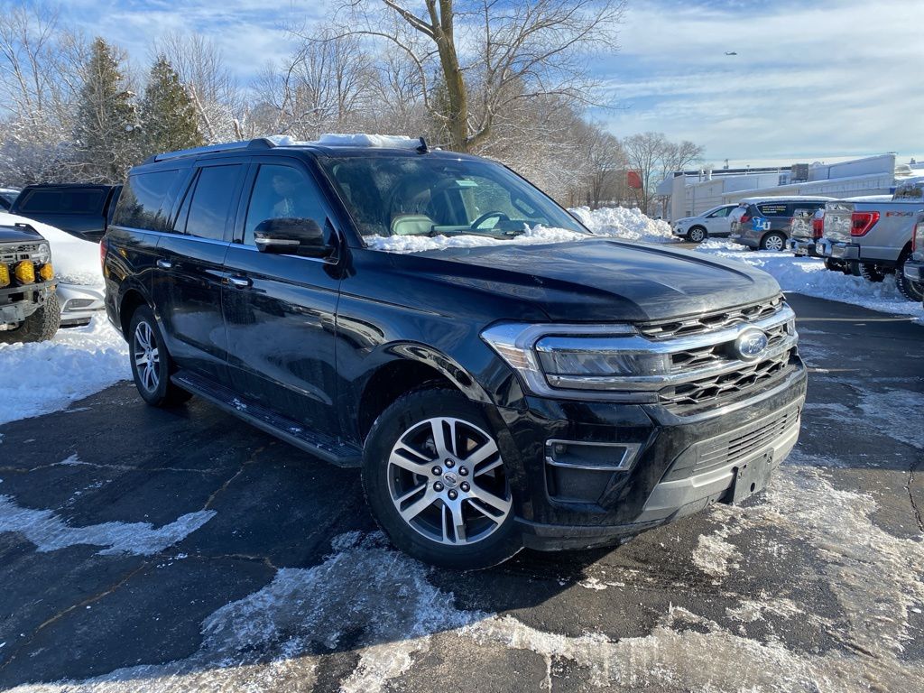 2024 Ford Expedition Limited's photo