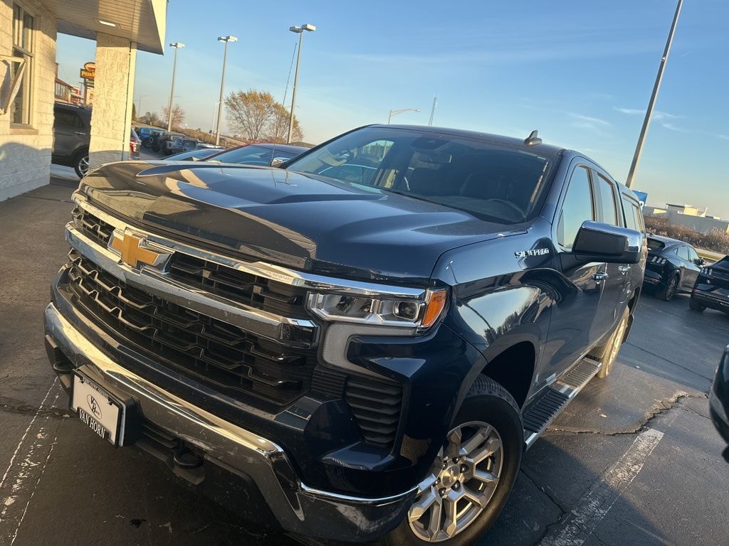 Used 2022 Chevrolet Silverado 1500 LT Truck